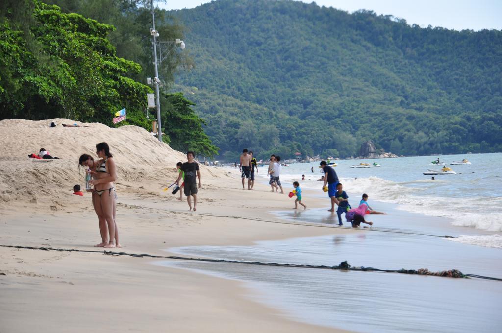 Aloka Seaview Apartment Batu Feringgi Bagian luar foto